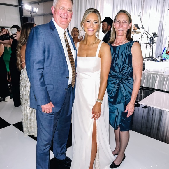 Azazie Jay - Picture 6 of 7